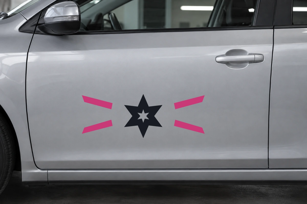 Stella Sei venti - Vento laterale | Adesivo tuning decorativo - simulazione fotografica di posa dello stesso disegno vettoriale, colori e proporzioni fedeli; scala ambientata indicativa