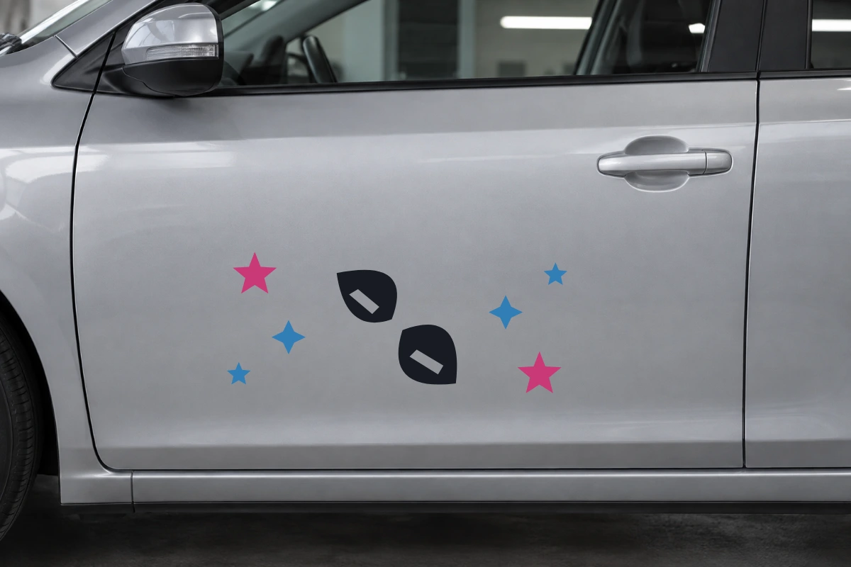 Foglia doppia - Costellazione | Adesivo tuning decorativo - simulazione fotografica di posa dello stesso disegno vettoriale, colori e proporzioni fedeli; scala ambientata indicativa